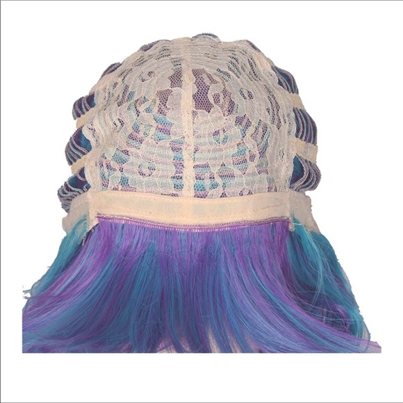 🆕️ Long Curly Cosplay Wig W/ 2 Ponytails - Picture 6 of 8